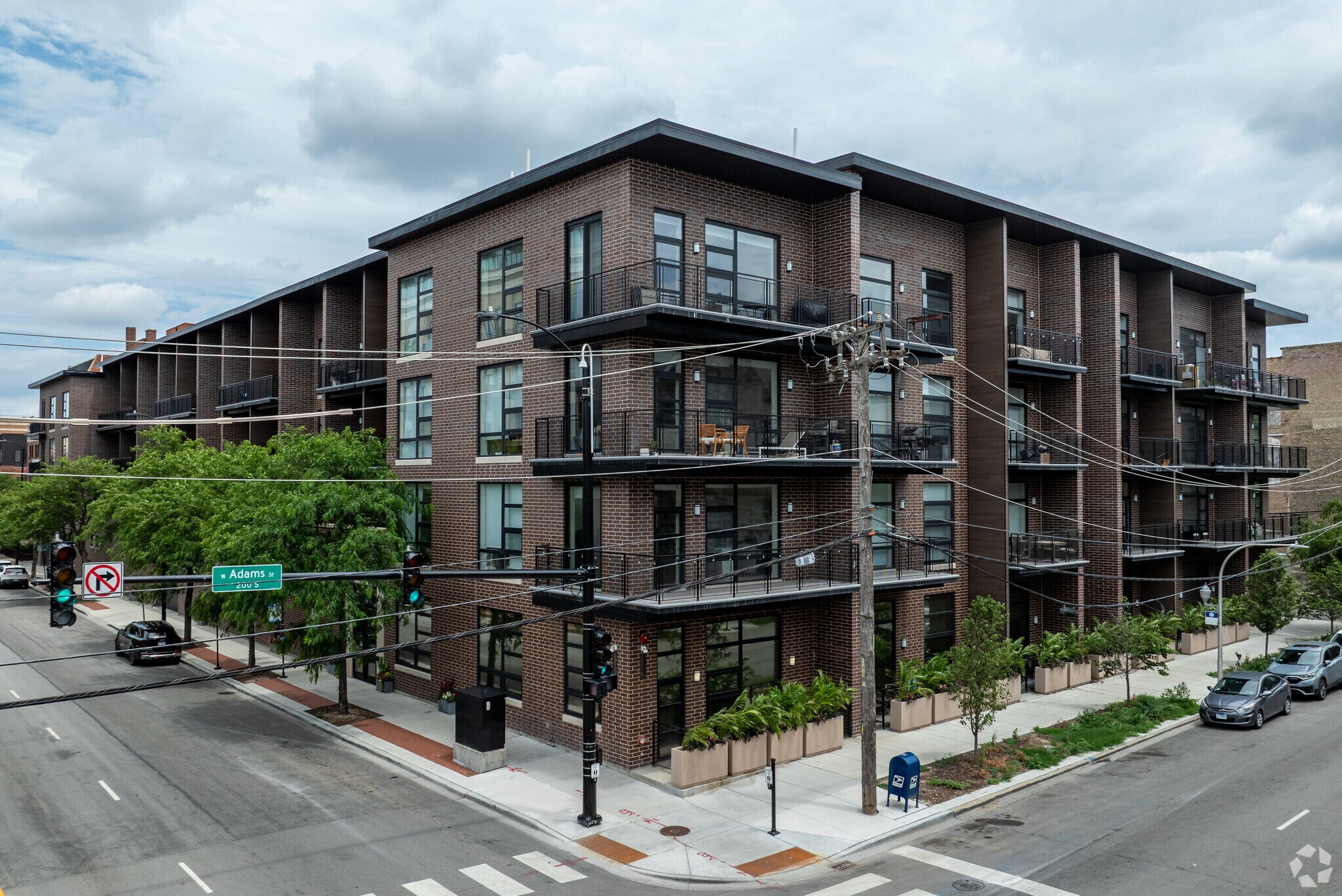 133 S Ashland Ave, Chicago, IL for sale Primary Photo- Image 1 of 1