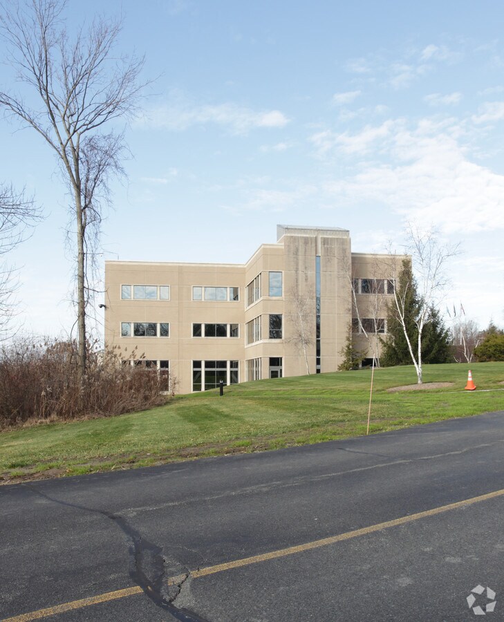 500 Jordan Rd, Troy, NY 12180