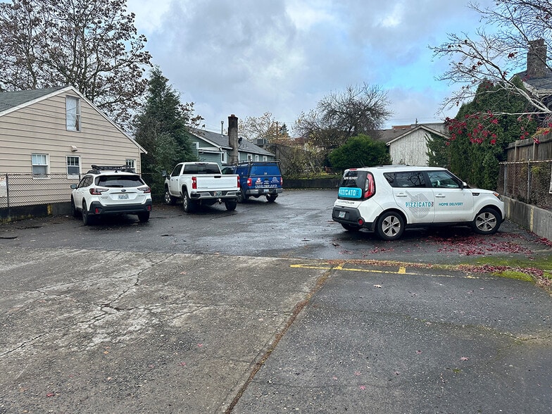 3515 NE 43rd Ave, Portland, OR for lease - Building Photo - Image 2 of 4