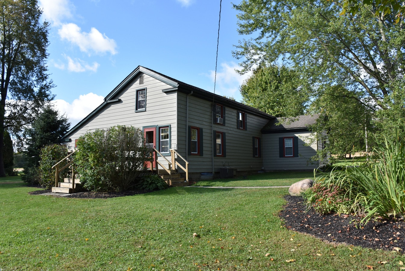 21652 N Mosiertown Rd, Saegertown, PA 16433