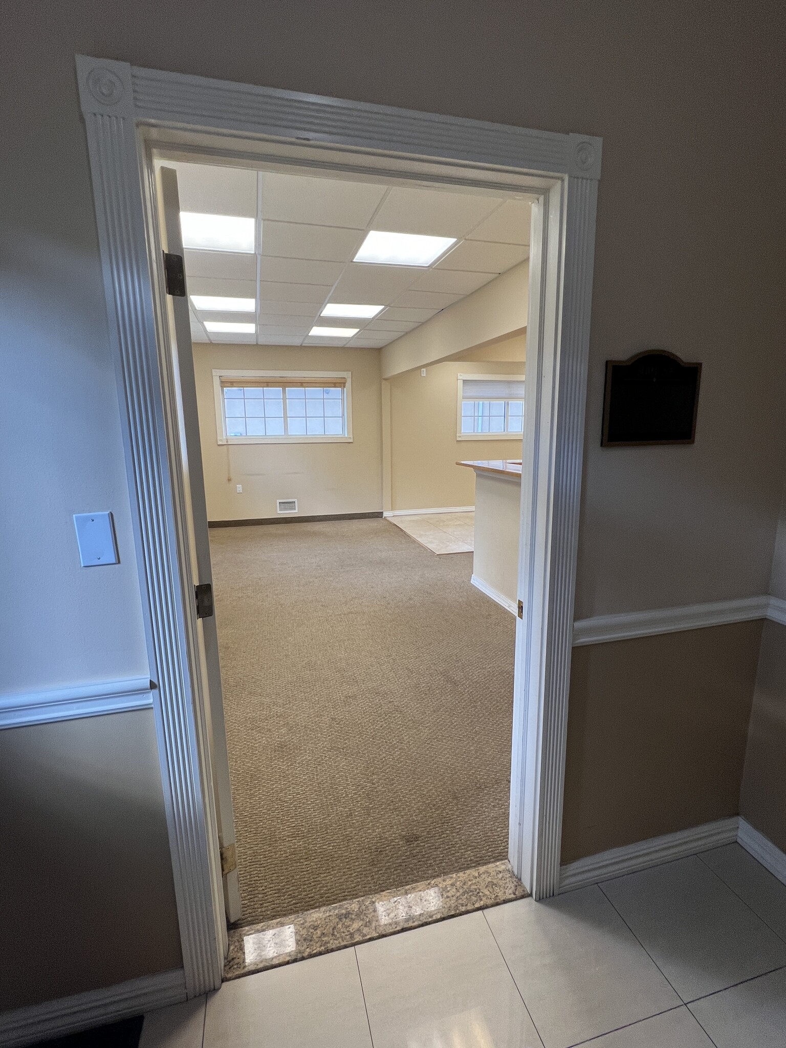 85 Kinderkamack Rd, Emerson, NJ for lease Interior Photo- Image 1 of 32