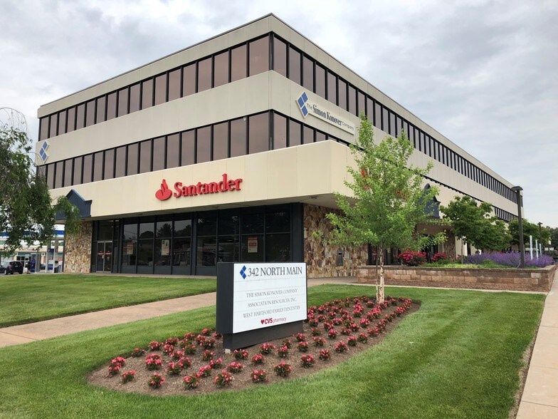 342 N Main St, West Hartford, CT for lease - Primary Photo - Image 1 of 7