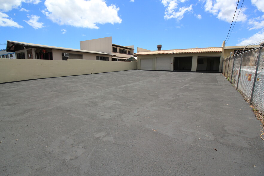 94-170 Leoleo St, Waipahu, HI for sale - Building Photo - Image 1 of 6