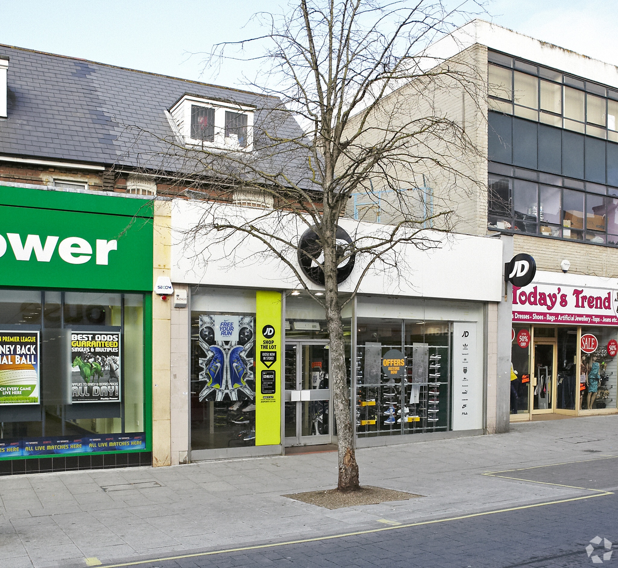 131 High St N, London for sale Primary Photo- Image 1 of 1