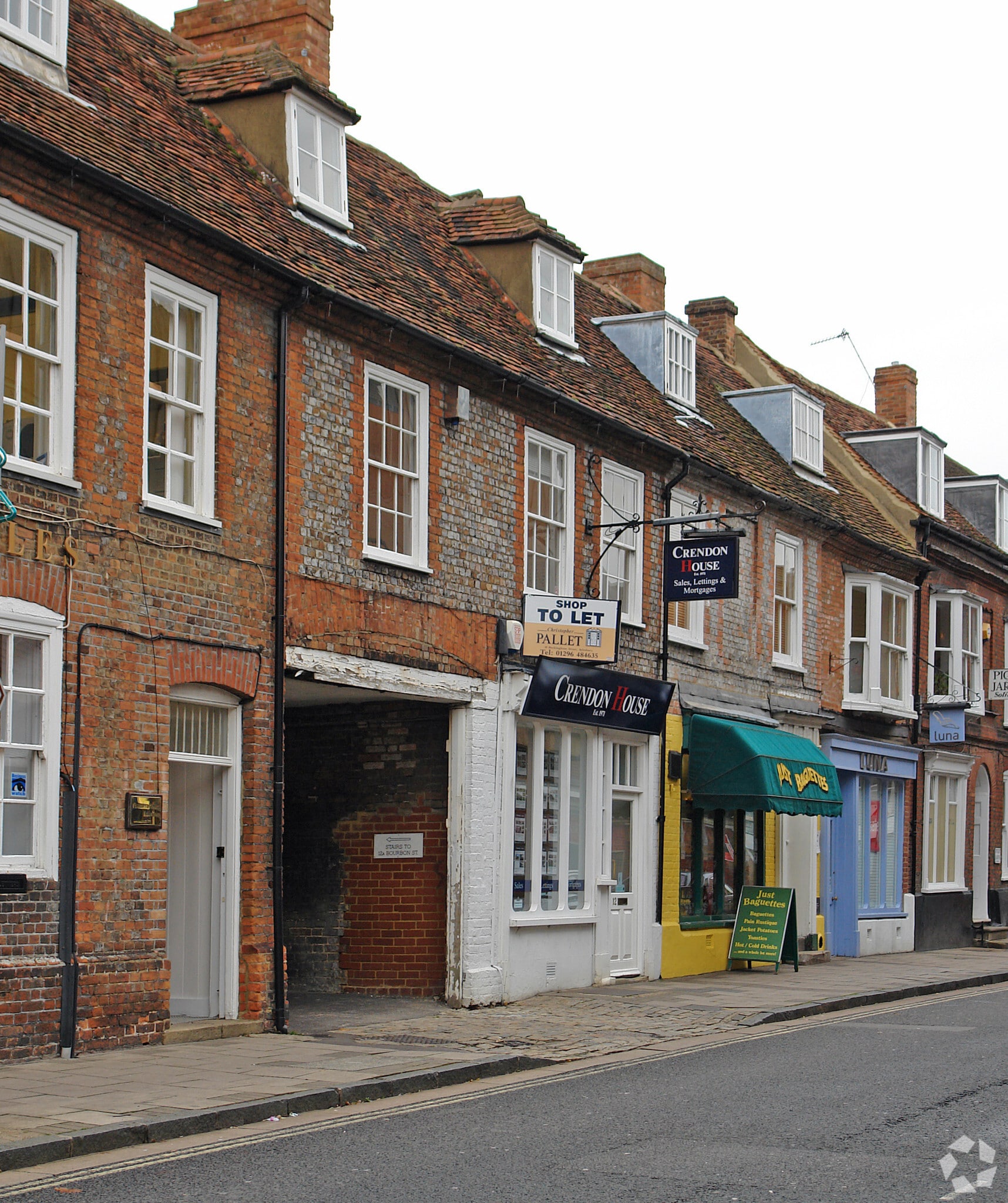 12 Bourbon St, Aylesbury for sale Primary Photo- Image 1 of 1