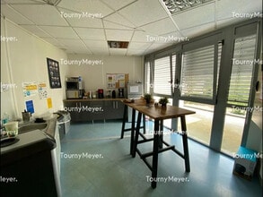 Office in Saint-Herblain for sale Interior Photo- Image 1 of 2