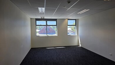 210 Queen Victoria St, North Fremantle for lease Interior Photo- Image 2 of 3