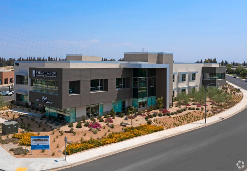 7700 N Palm Ave, Fresno, CA for lease - Building Photo - Image 3 of 10