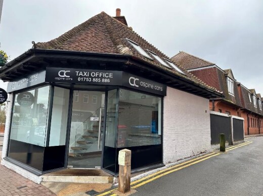 57 Packhorse Rd, Gerrards Cross for sale Primary Photo- Image 1 of 1