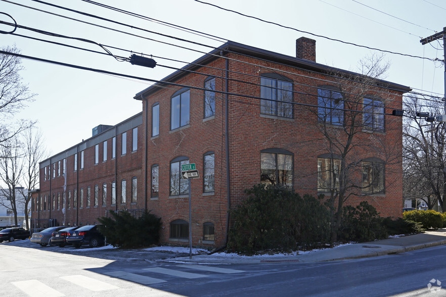 296 Newton St, Waltham, MA for lease - Building Photo - Image 3 of 9