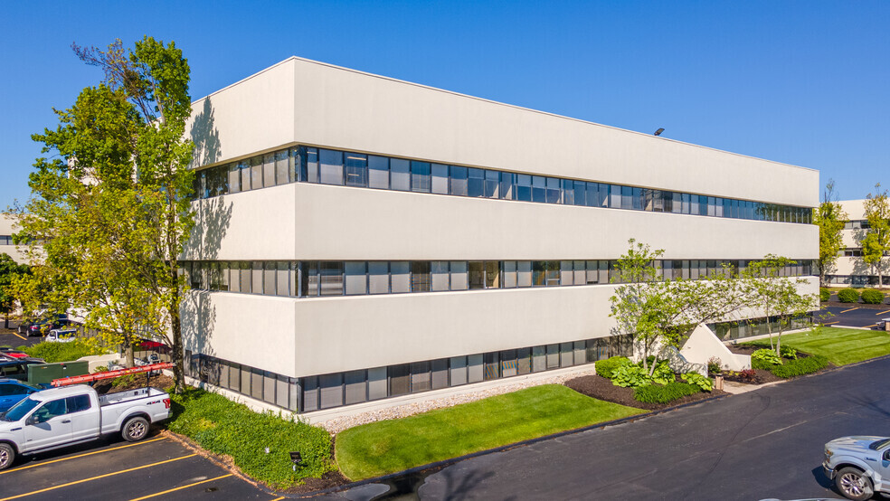 8180 Corporate Park Dr, Montgomery, OH for lease - Building Photo - Image 1 of 5