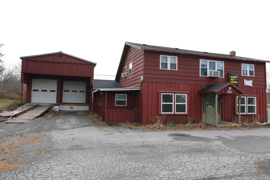 2111 Genesee St, Oneida, NY for sale - Building Photo - Image 1 of 1