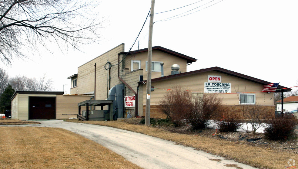 8405 S 27th St, Franklin, WI for sale - Building Photo - Image 2 of 6