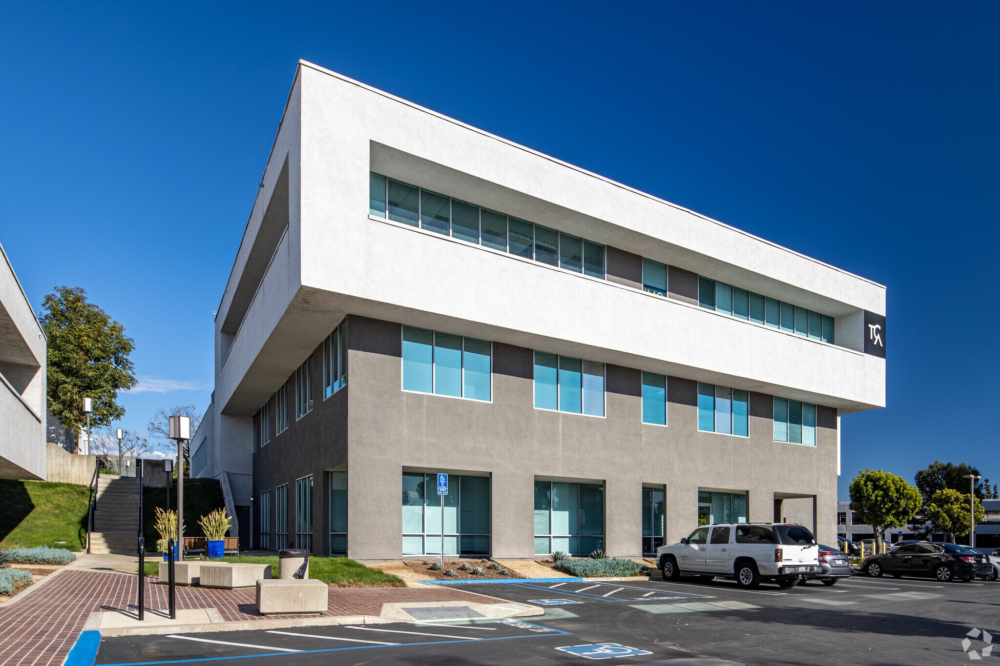 19782 MacArthur Blvd, Irvine, CA 92612 Centerpointe Bldg 6