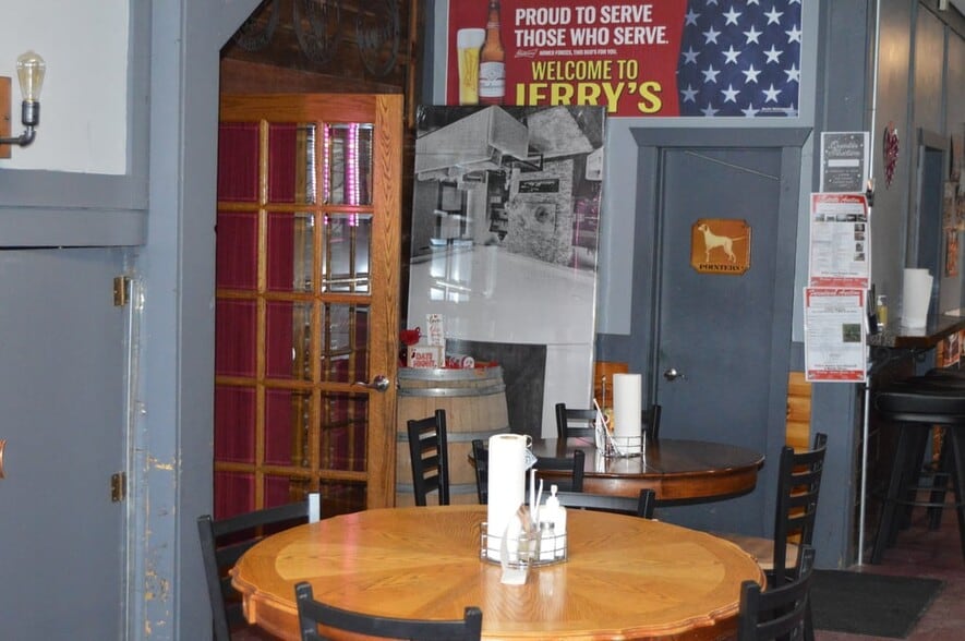 119 N Lincoln St, Ransom, IL for lease - Interior Photo - Image 3 of 25