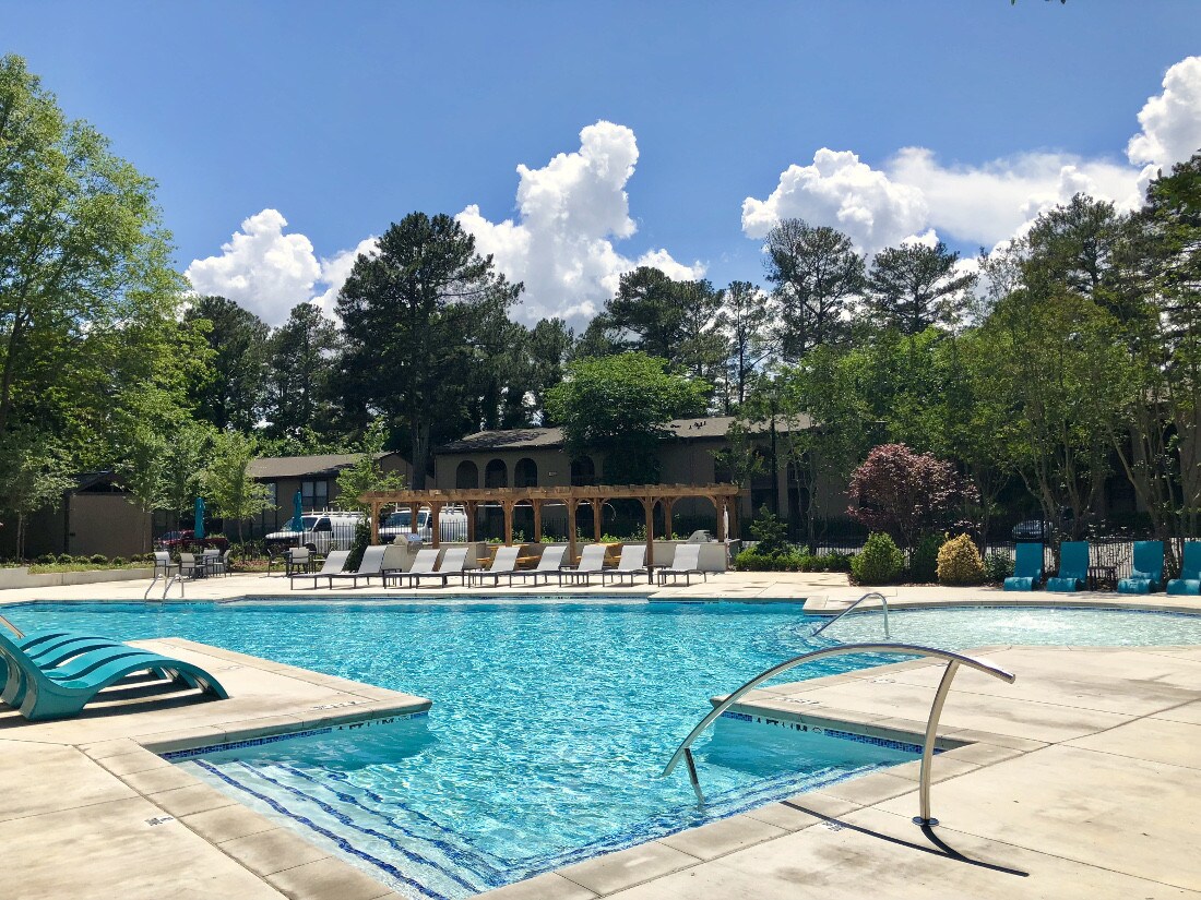 1049 Powers Ferry Rd, Marietta, GA for sale Building Photo- Image 1 of 1