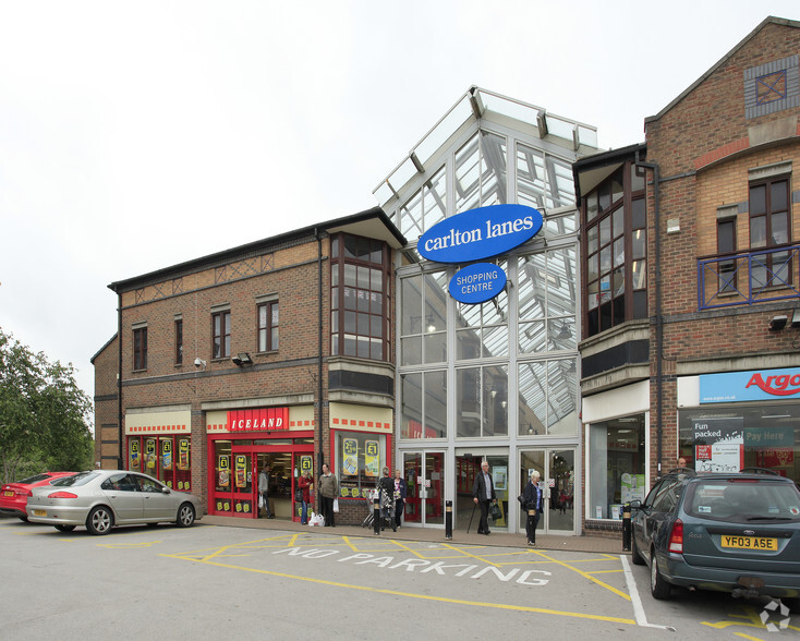 Carlton Ln, Castleford, WF10 1AD - Carlton Lanes Shopping Centre | LoopNet