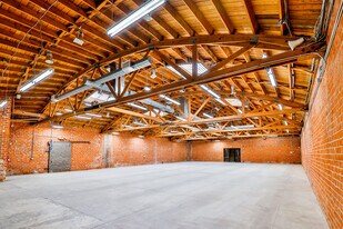 Remodeled Hollywood Flex/Creative Facility - Warehouse