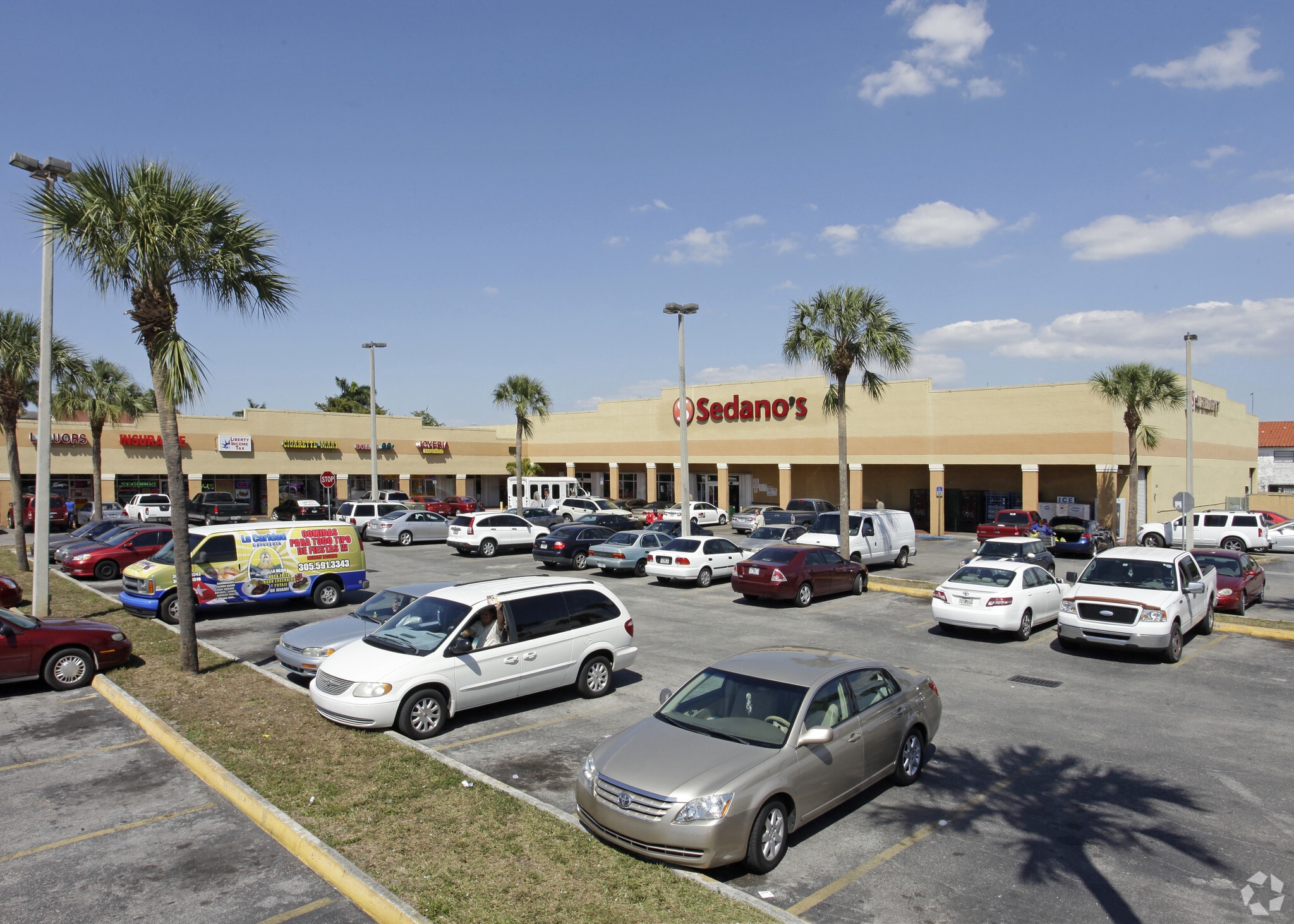 2301-2399 W 52nd St, Hialeah, FL for lease Primary Photo- Image 1 of 7