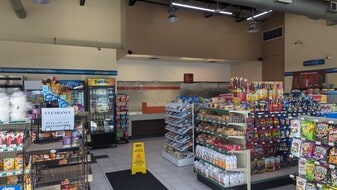 Restaurant/Fast Food/To Go - Gas Station