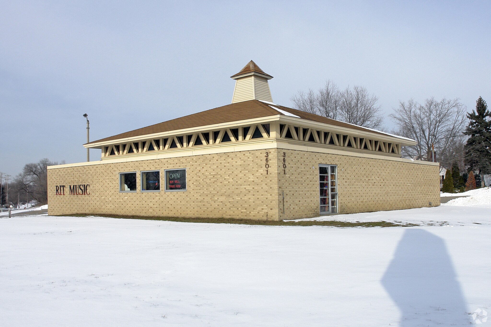 3601 Plainfield Ave NE, Grand Rapids, MI for sale Primary Photo- Image 1 of 1