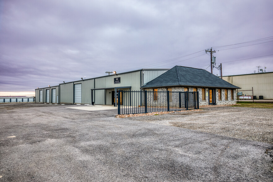 2762 State Highway 21 E, Caldwell, TX for sale - Primary Photo - Image 1 of 38