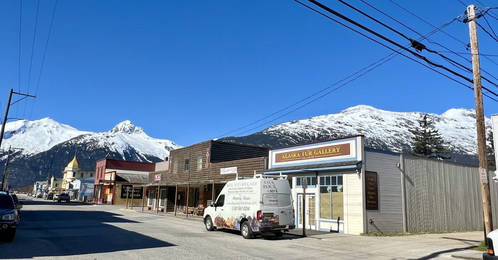 435 Broadway, Skagway, AK for lease - Primary Photo - Image 1 of 8