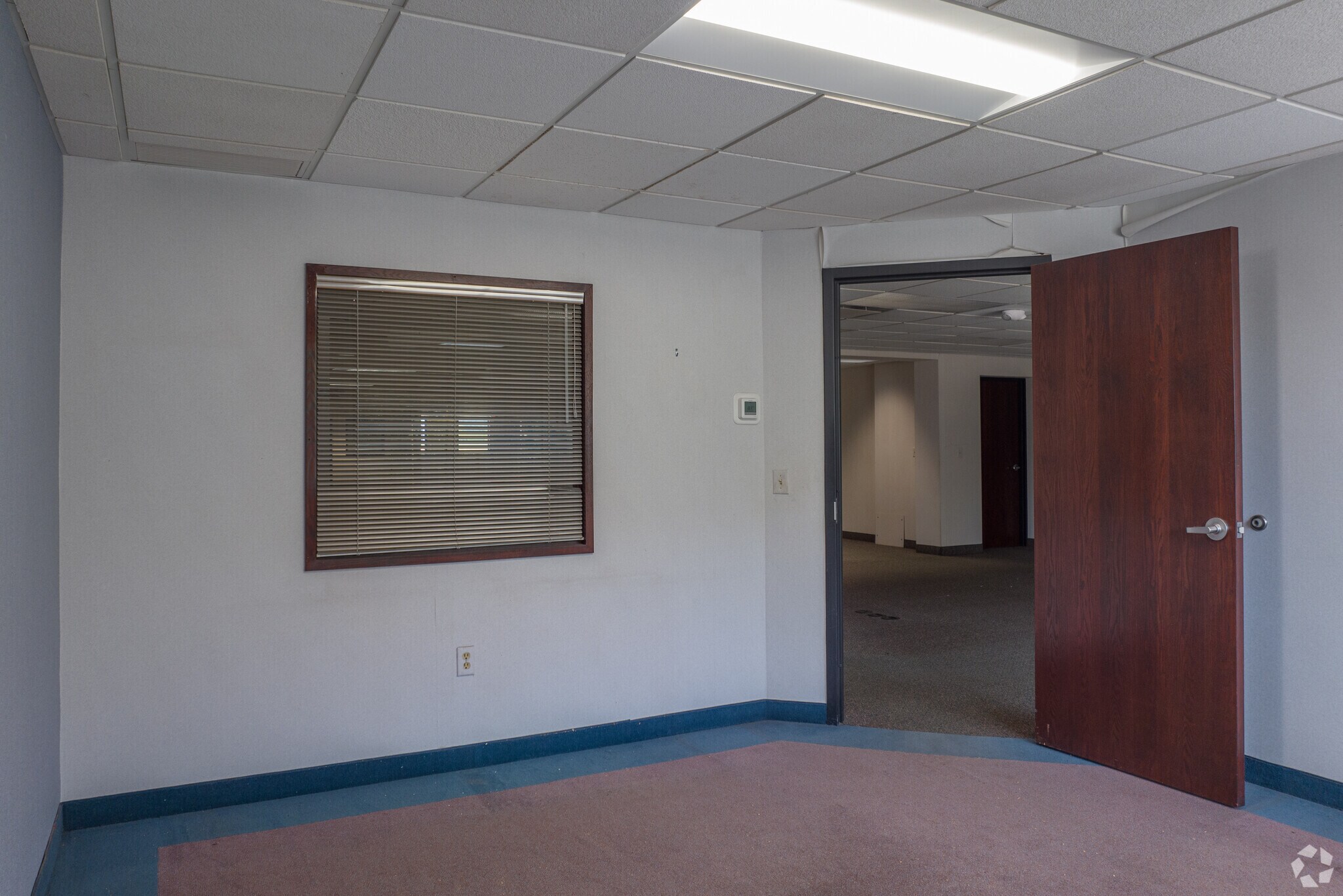 2300 E Aurora Rd, Twinsburg, OH 44087 Office/Warehouse Flex Space