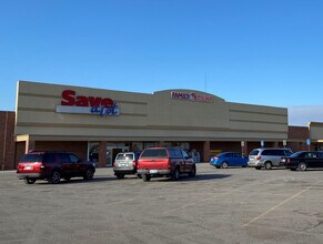 657-729 24th St, Port Huron, MI for lease Building Photo- Image 2 of 7