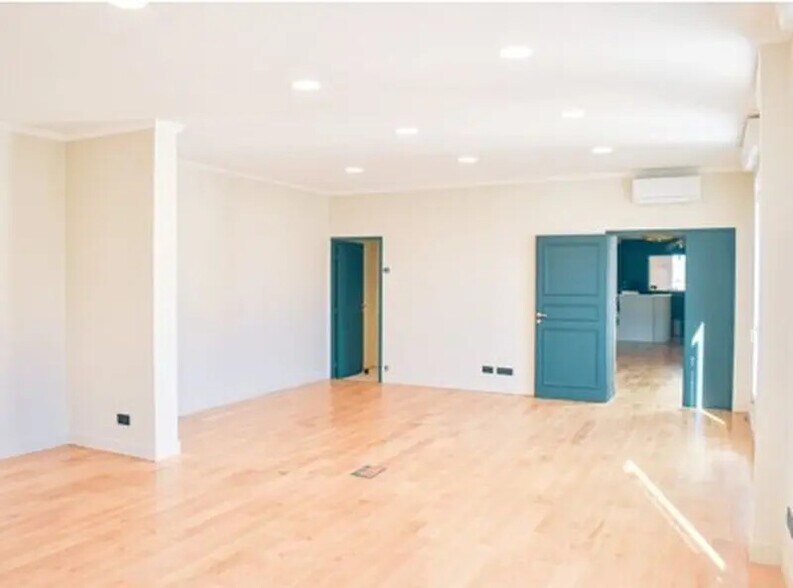 5 Rue De Logelbach, Paris for lease - Building Photo - Image 1 of 19