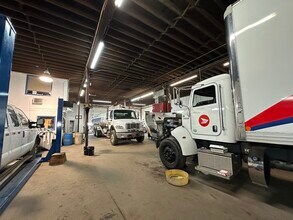 4150 14A St SE, Calgary, AB for lease Interior Photo- Image 2 of 3