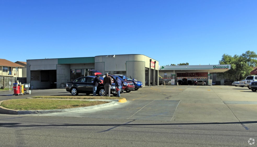 208 S Air Depot Blvd, Oklahoma City, OK for sale - Primary Photo - Image 2 of 4