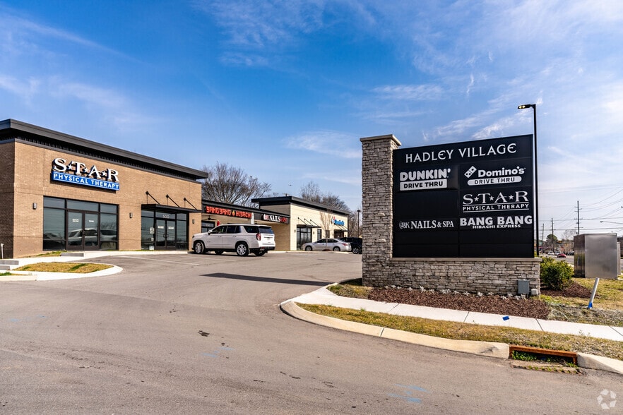 500-512 Hadley Village Blvd, Old Hickory, TN for sale - Primary Photo - Image 1 of 23