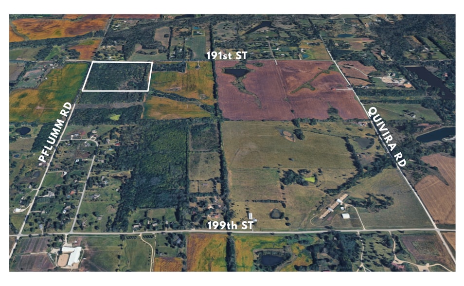 19209 Pflumm Rd, Spring Hill, KS for sale - Building Photo - Image 2 of 9