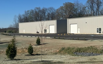 464 James Burr Blvd, Kearneysville, WV for lease Building Photo- Image 1 of 6