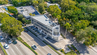 ICONIC LANDMARK OFFICE BUILDING - Commercial Real Estate