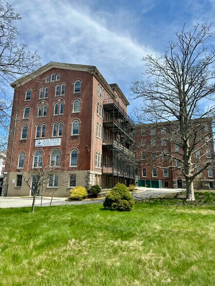 29-37 Park St, Fall River, MA for sale - Building Photo - Image 1 of 11