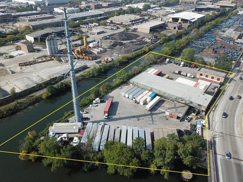 2500 S Loomis St, Chicago, IL for lease - Building Photo - Image 2 of 15