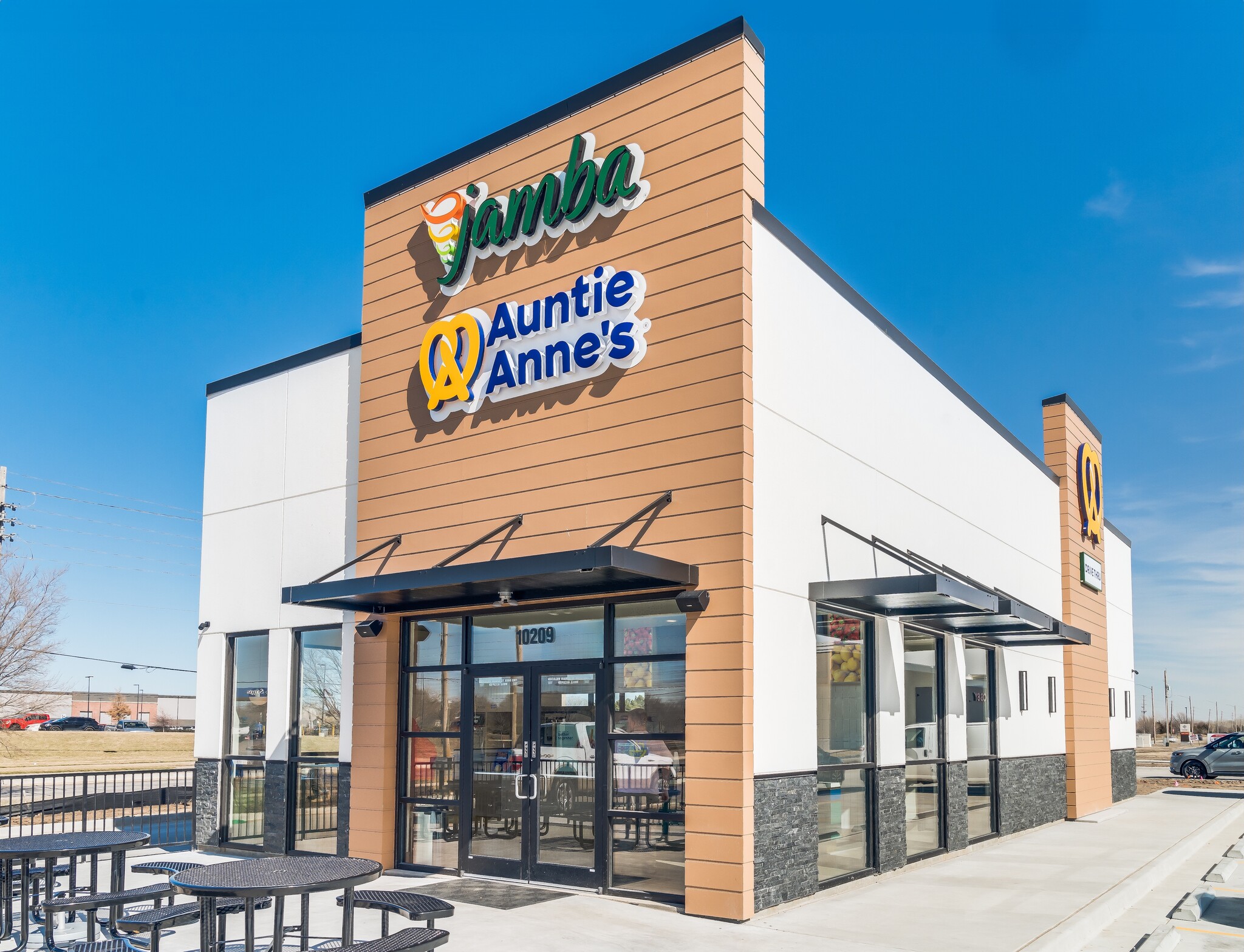 10209 W 29th St N, Wichita, KS for sale Primary Photo- Image 1 of 5