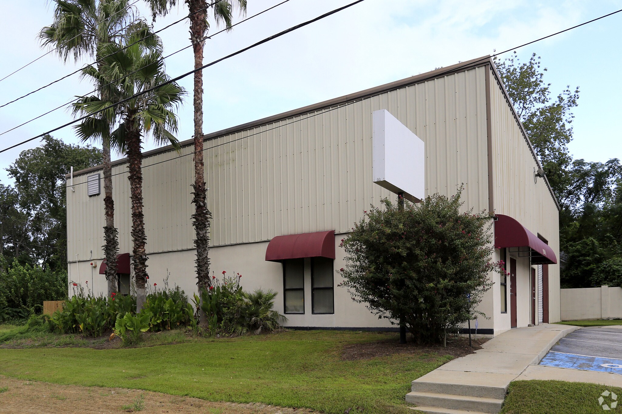 2008 W Bay St, Savannah, GA for sale Primary Photo- Image 1 of 1