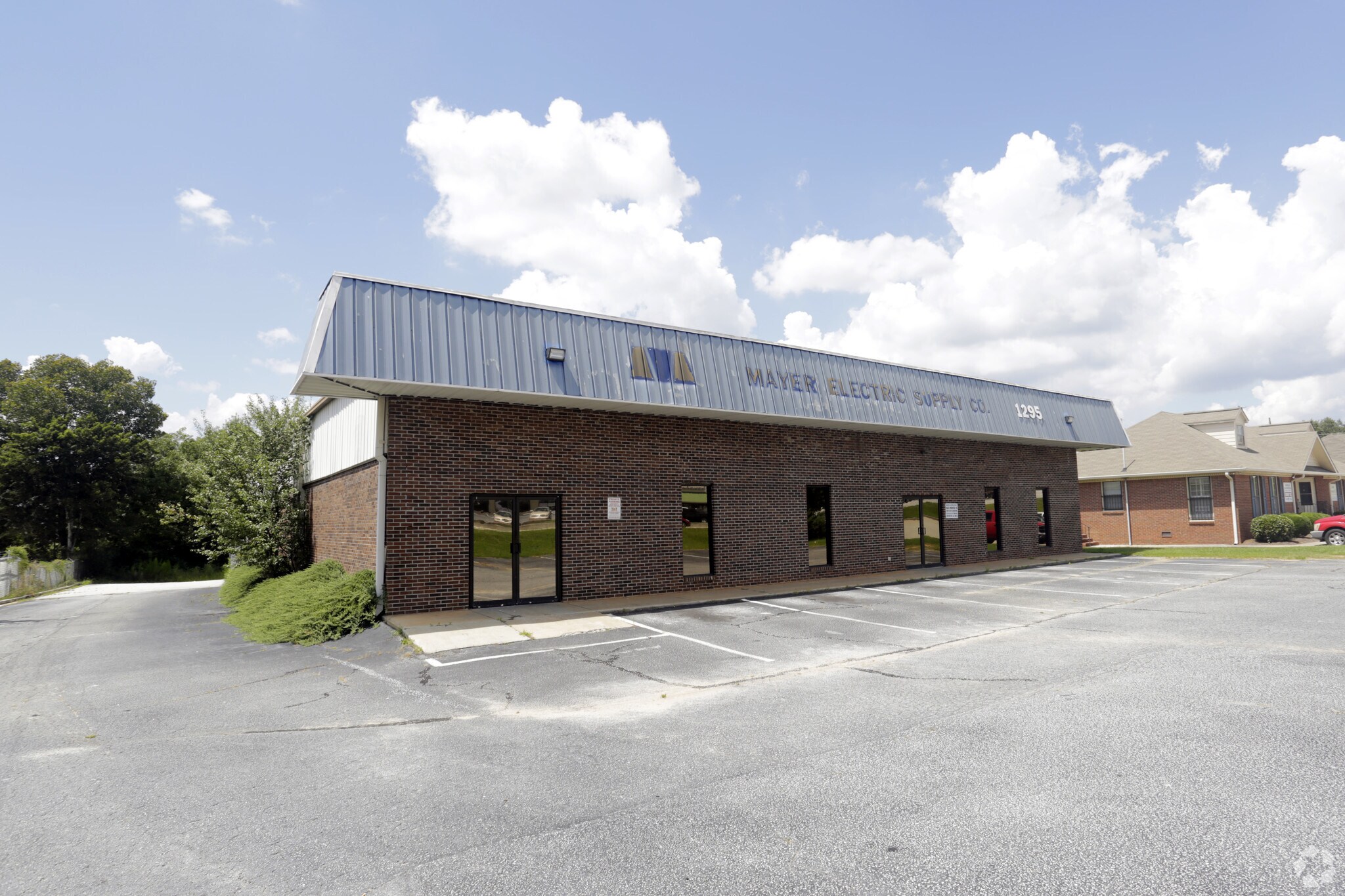 1295 Parker Rd SE, Conyers, GA for sale Primary Photo- Image 1 of 1