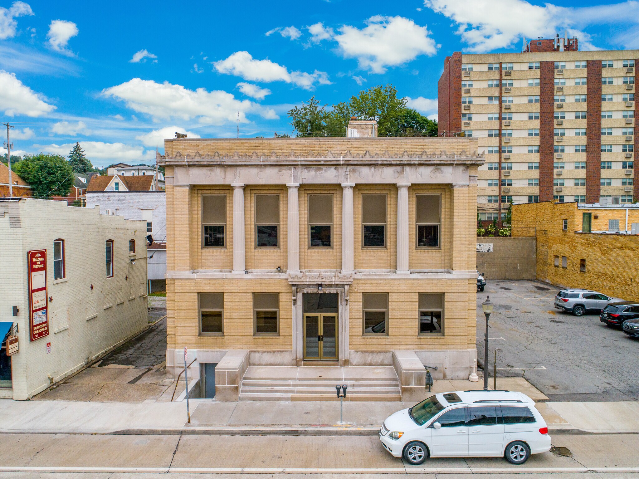 1012 5th Ave, Coraopolis, PA for sale Building Photo- Image 1 of 1