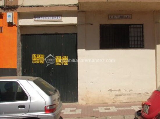Retail in Cáceres, Cáceres for sale - Building Photo - Image 1 of 4