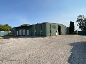 809 Prosper Rd, De Pere, WI for lease Building Photo- Image 1 of 3