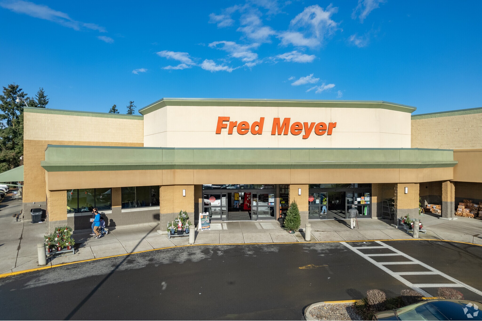 19200 SW Martinazzi Ave, Tualatin, OR for lease Primary Photo- Image 1 of 6