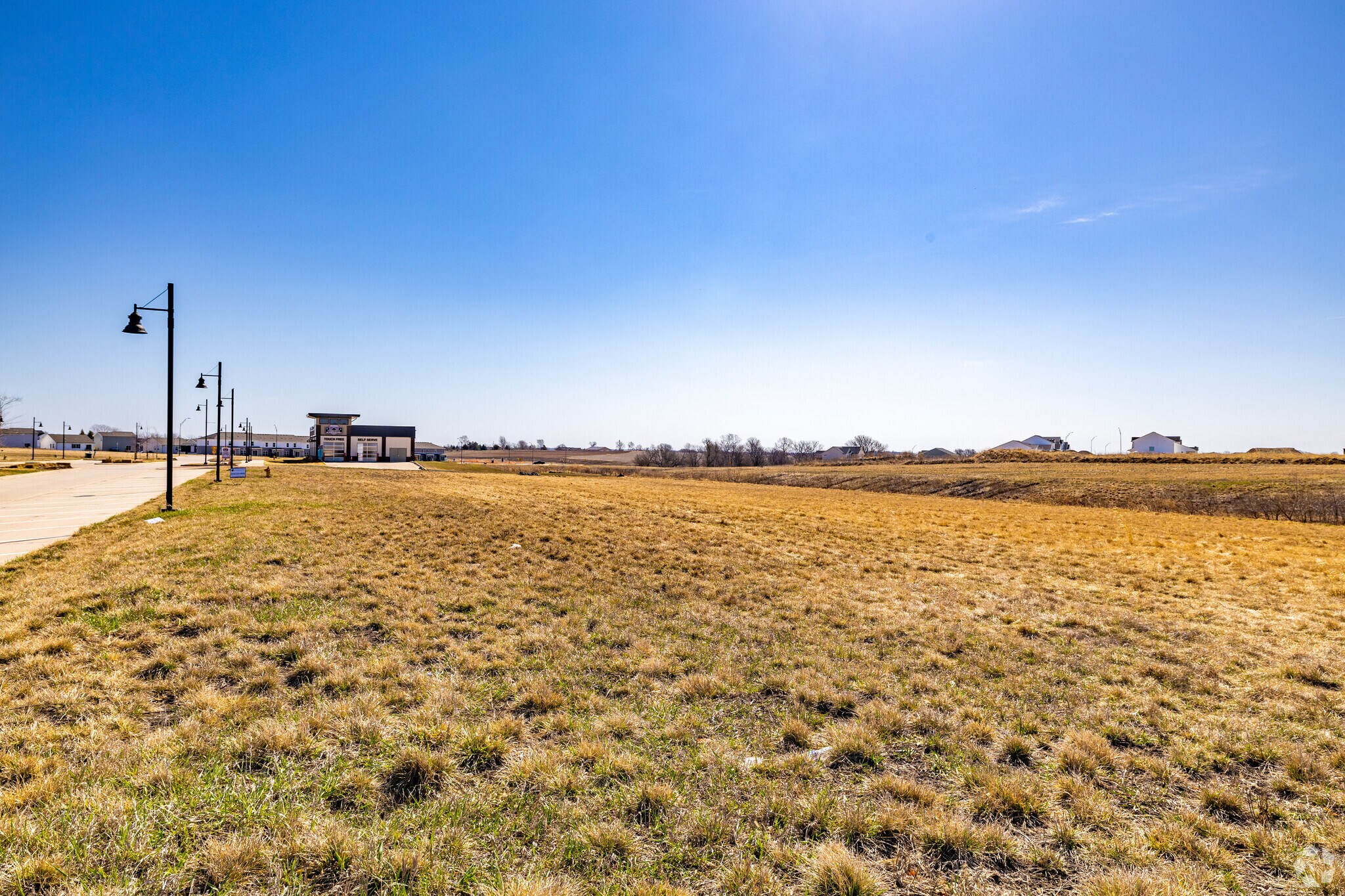 701 Common Pl, Adel, IA for sale Primary Photo- Image 1 of 1