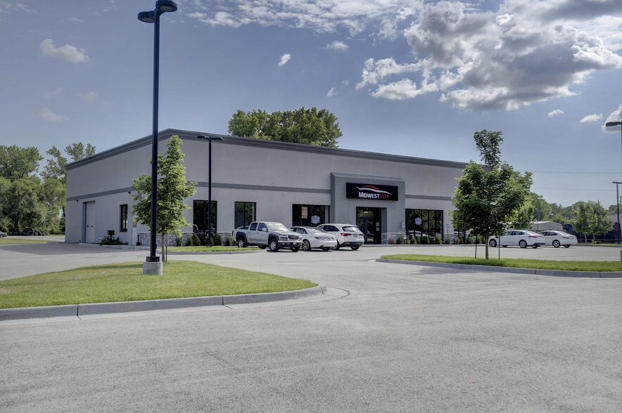 11401 Kaw Dr, Edwardsville, KS 66111