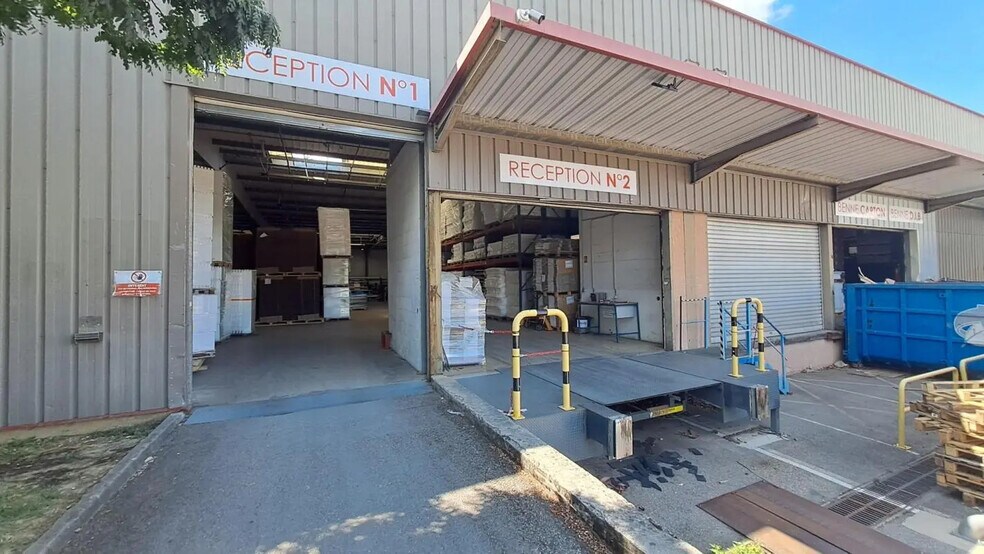 Flex in Dagneux for lease - Building Photo - Image 3 of 7