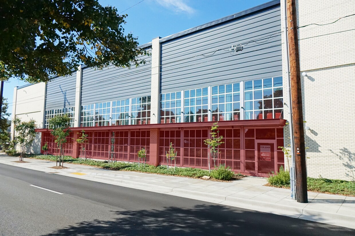 6191 SE Powell Blvd, Portland, OR for sale Building Photo- Image 1 of 1