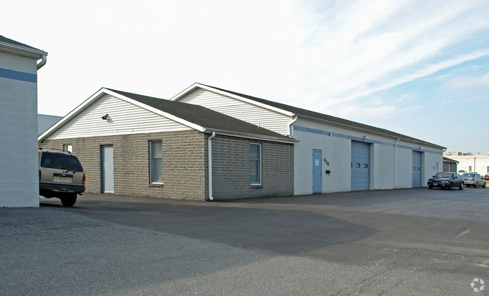 62 Southgate Blvd, New Castle, DE for lease - Building Photo - Image 3 of 4